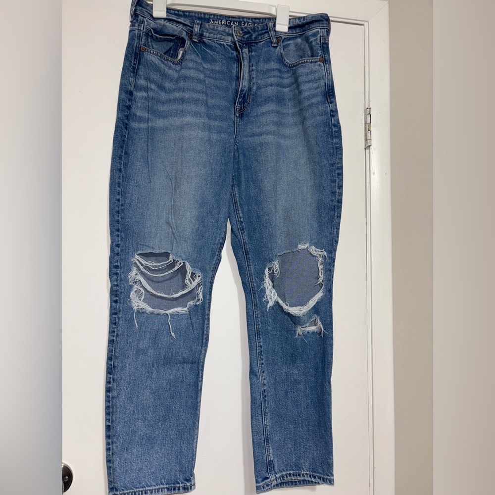 American Eagle Outfitters Blue Distressed Mom Jeans